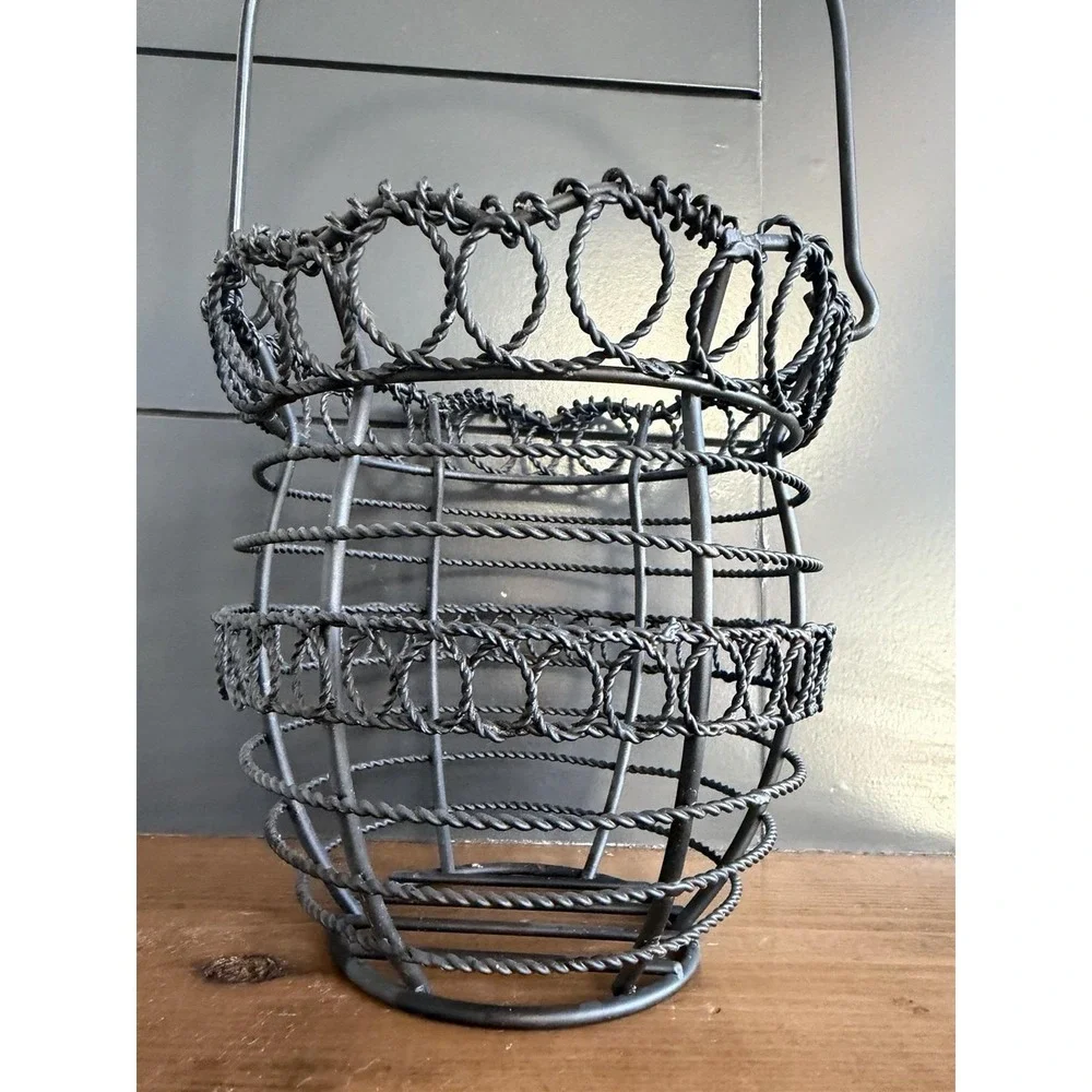 VTG Primitive Wire Egg Basket Twisted Metal Farmhouse Gathering Basket Handle